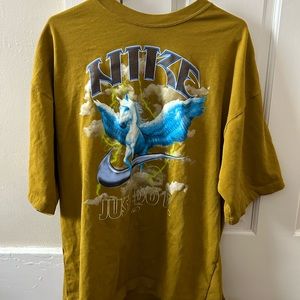 Nike Pegasus Tee